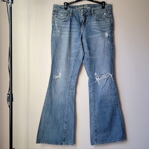 Women's Distressed Blue Jeans